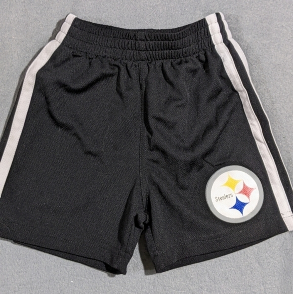 Boys Pittsburgh Steelers polyester shorts 3t
